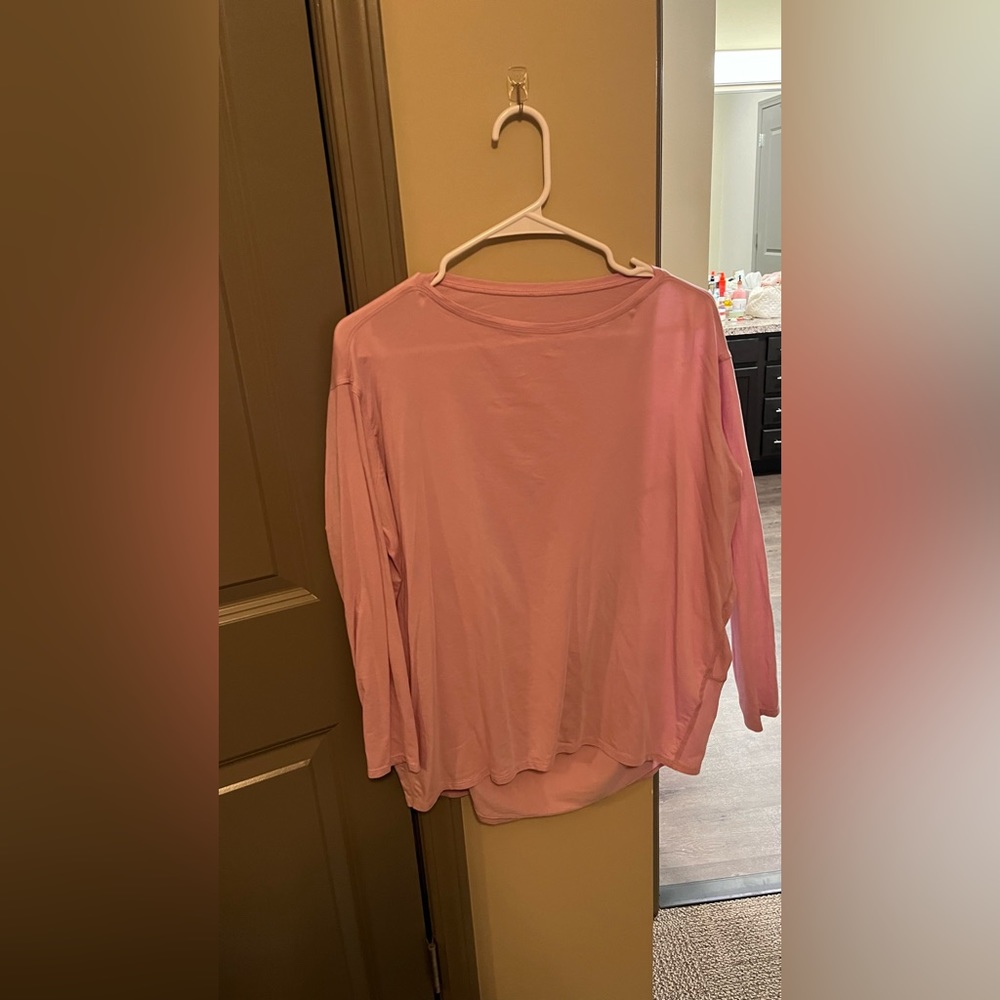 Lululemon back in action long sleeve